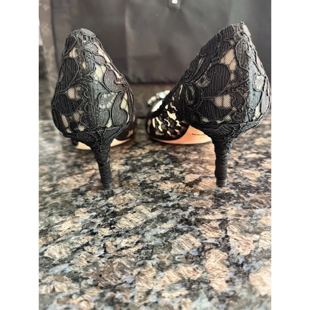 Dolce & Gabbana Bellucci Black Lace Crystal‎ Embellished Pointed  Pump 35.5 5.5